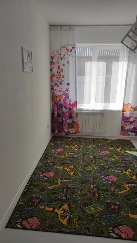 Детская, вид на окно